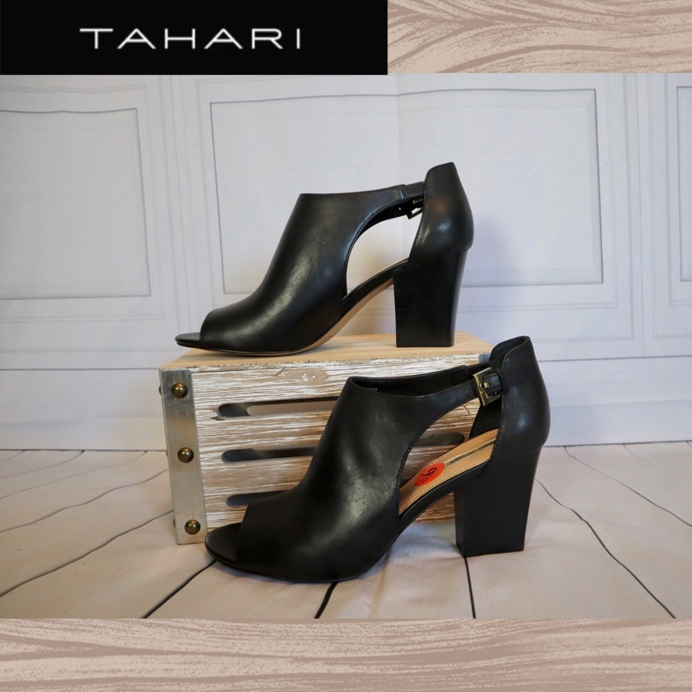 NWOT Tahari shoes. 9.5